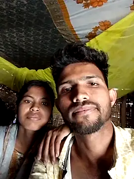 Snapshot of Hot_couple_1 chatting on March 6, 5:46 am Hot couple 1 online show from March 6, 5:46 am