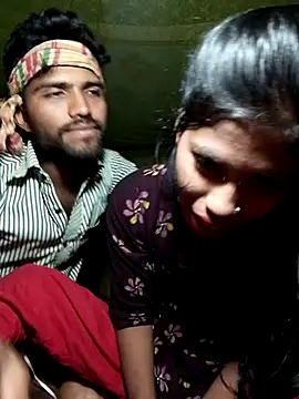 Snapshot of Hot_couple_1 chatting on March 20, 5:36 pm Hot couple 1 online show from March 20, 5:36 pm