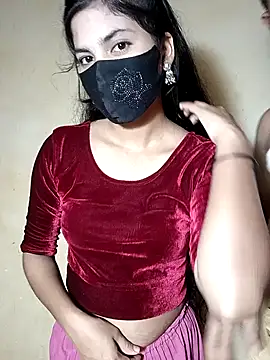 Hot couple 1 online show from October 24, 5:23 pm