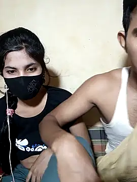 Hot couple 1 online show from October 25, 5:46 pm