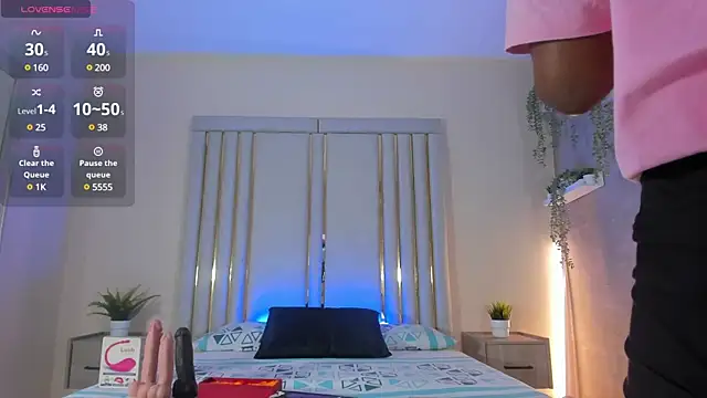 Snapshot of Liincostelloo chatting on March 12, 7:47 pm Liincostelloo online show from March 12, 7:47 pm