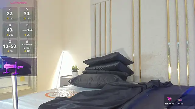 Liincostelloo online show from November 15, 7:51 pm