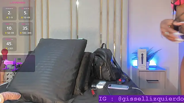 Liincostelloo online show from November 11, 7:41 pm