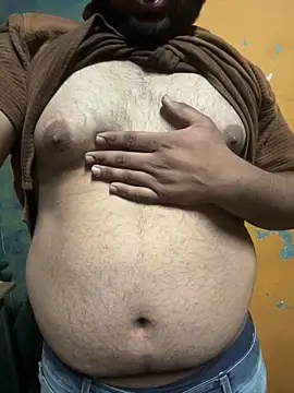 Snapshot of hireom55 chatting on February 9, 12:58 pm hireom55 online show from February 9, 12:58 pm