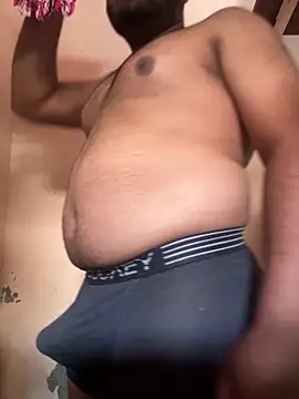 Snapshot of hireom55 chatting on February 5, 7:48 am hireom55 online show from February 5, 7:48 am