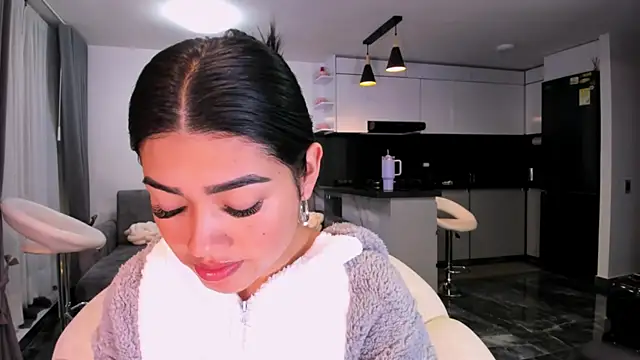 1lubonnie online show from September 12, 1:50 am