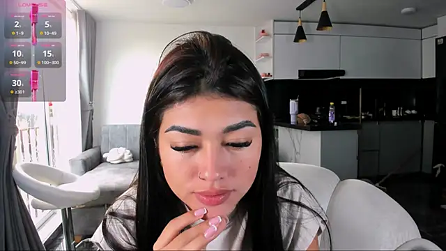 1lubonnie online show from November 17, 9:52 pm