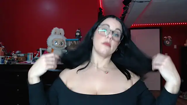 Valerie Paige online show from January 14, 6:55 pm