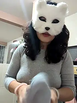 Snapshot of GinnyDelice chatting on March 2, 1:37 am GinnyDelice online show from March 2, 1:37 am