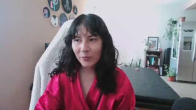 Snapshot of GinnyDelice chatting on October 11, 10:55 pm GinnyDelice online show from October 11, 10:55 pm