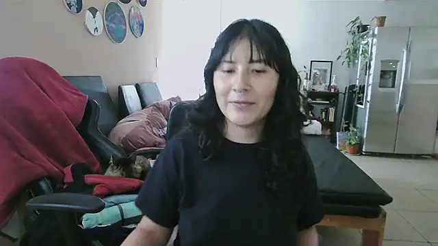 Snapshot of GinnyDelice chatting on October 4, 10:44 pm GinnyDelice online show from October 4, 10:44 pm
