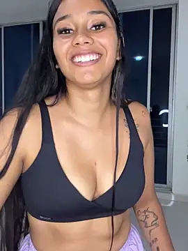 Snapshot of LIA_SWAN_ chatting on February 4, 3:01 am LIA SWAN online show from February 4, 3:01 am