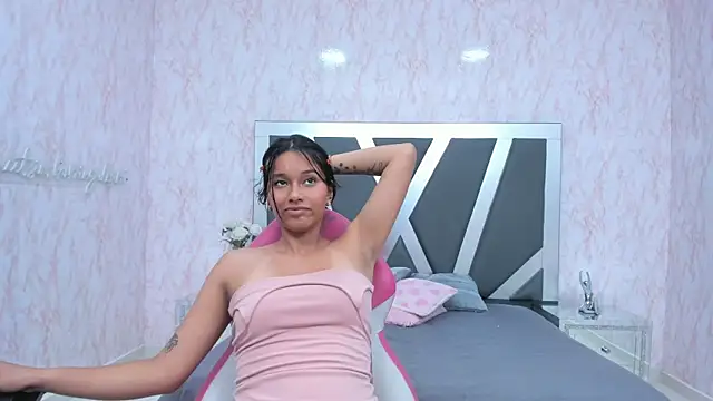 LIA SWAN  online show from March 2, 10:05 am