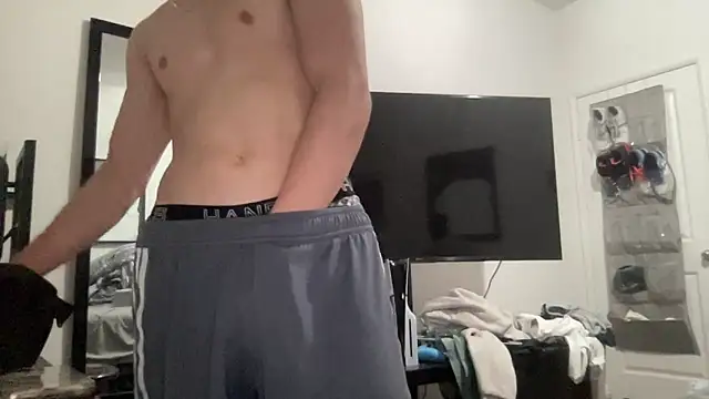 Snapshot of ryan_28747 chatting on October 18, 6:15 am ryan 28747 online show from October 18, 6:15 am