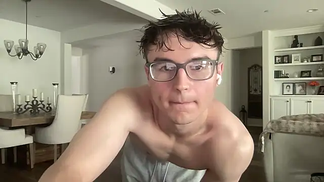 ryan 28747 online show from April 10, 7:54 pm