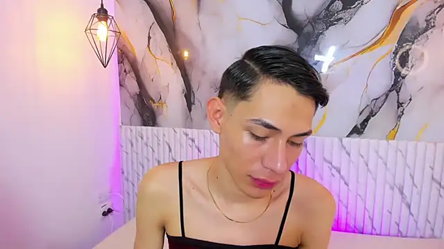 Snapshot of JackeOwens chatting on February 8, 12:41 am JackeOwens online show from February 8, 12:41 am