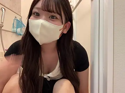 Snapshot of shina_mo_n_ch chatting on July 15, 12:50 am shina mo n ch online show from July 15, 12:50 am