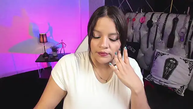 victoria  floyd online show from February 11, 8:52 pm