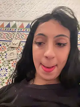 majdolin78 online show from February 20, 10:59 am