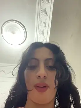 majdolin78 online show from December 19, 5:59 pm