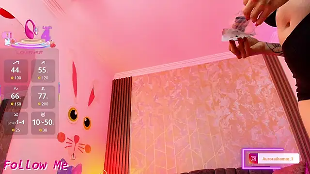 Snapshot of Aurora_thomas__1 chatting on March 2, 2:15 pm Aurora thomas 1 online show from March 2, 2:15 pm