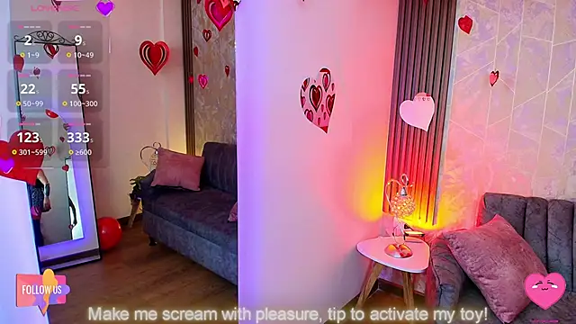 Snapshot of Aurora_thomas__1 chatting on February 19, 11:28 am Aurora thomas 1 online show from February 19, 11:28 am