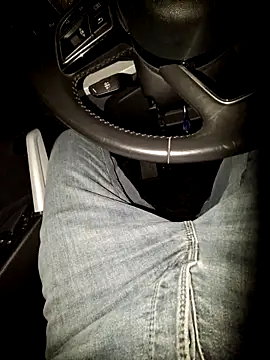 Nzino1983 online show from March 17, 5:49 pm