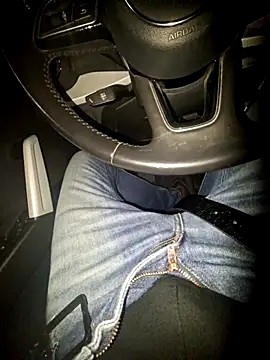 Nzino1983 online show from March 20, 6:09 pm