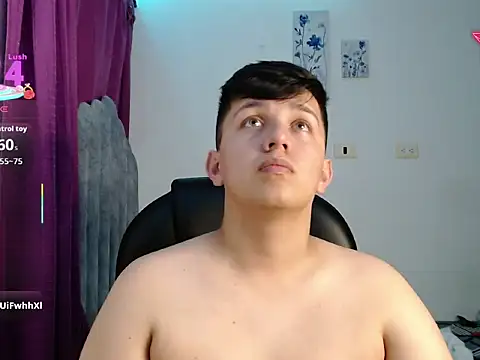 Snapshot of Alan_red chatting on October 9, 11:27 pm Alan red online show from October 9, 11:27 pm