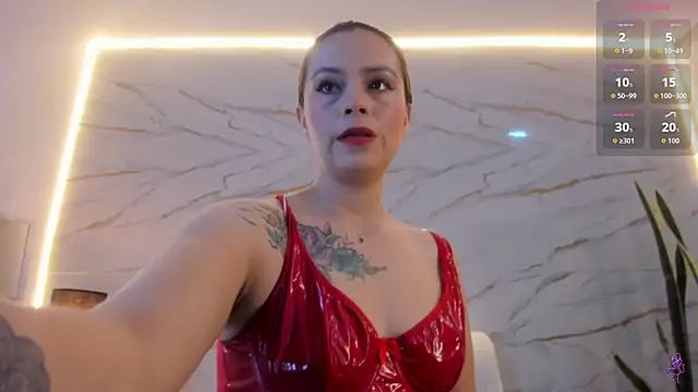 RayaCarr  online show from April 14, 1:16 pm