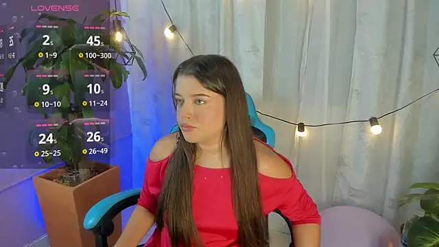 Snapshot of Lia_little18 chatting on May 28, 8:48 pm Lia little18 online show from May 28, 8:48 pm