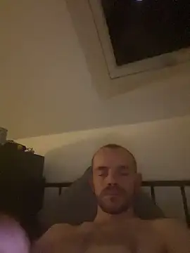 wyattstone online show from November 30, 3:29 am