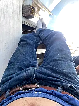 Snapshot of Avila67 chatting on December 3, 5:23 pm Avila67 online show from December 3, 5:23 pm