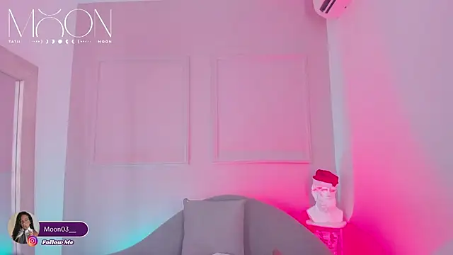 tatii moon online show from December 17, 5:23 am