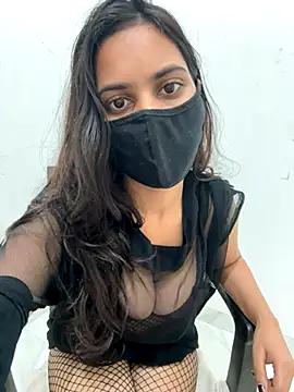 Snapshot of Sofia3393 chatting on November 29, 8:14 am Sofia3393 online show from November 29, 8:14 am