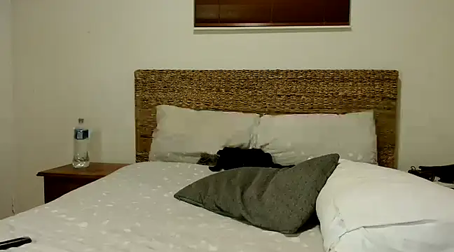 Snapshot of Godessofpleasxa chatting on February 20, 7:41 pm Godessofpleasxa online show from February 20, 7:41 pm