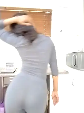 Snapshot of Godessofpleasxa chatting on October 12, 9:21 am Godessofpleasxa online show from October 12, 9:21 am