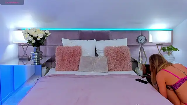 SusanBlair online show from January 12, 1:18 pm