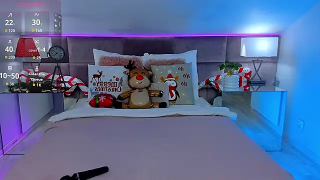 SusanBlair online show from December 3, 1:32 pm