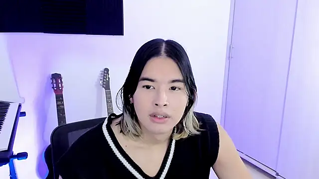 JordiWilld online show from October 18, 4:36 am