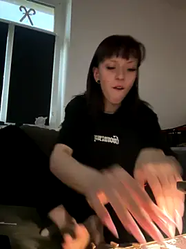 Ciara2004 online show from December 3, 3:11 pm