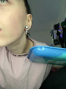 Ciara2004 online show from January 17, 8:51 am