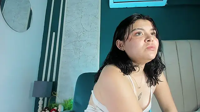 Snapshot of Zoe_Cheshire chatting on February 25, 3:42 am Zoe Cheshire online show from February 25, 3:42 am