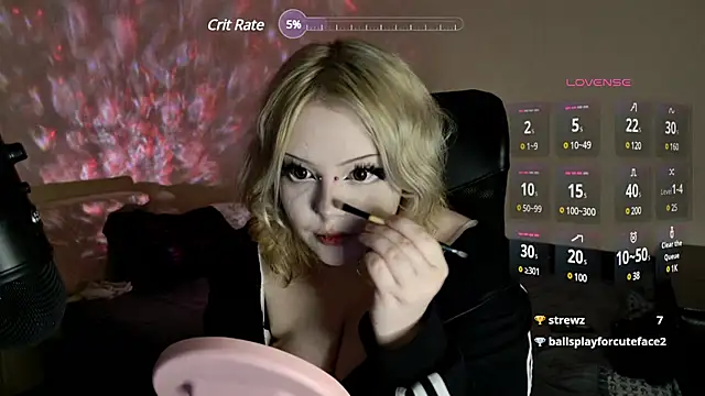 Snapshot of Electro_doll chatting on March 3, 2:28 pm Electro doll online show from March 3, 2:28 pm