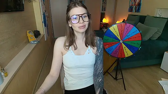 Snapshot of ReginaSparkle chatting on February 9, 5:05 am ReginaSparkle online show from February 9, 5:05 am