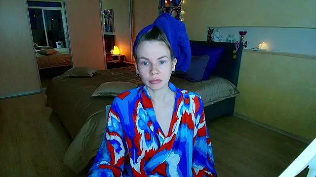 ReginaSparkle online show from March 5, 3:08 am