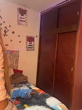 SaraYedid17 online show from November 10, 6:07 am