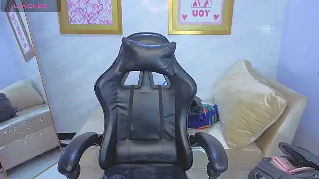 Paulette v online show from January 14, 1:04 pm