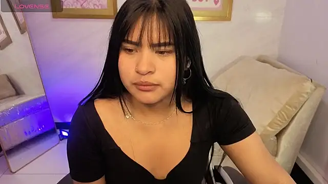 Paulette v online show from March 11, 1:05 pm