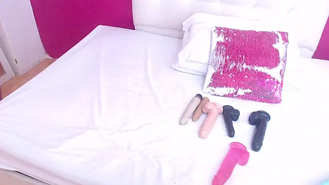 tinyy whore18 online show from February 28, 3:37 pm